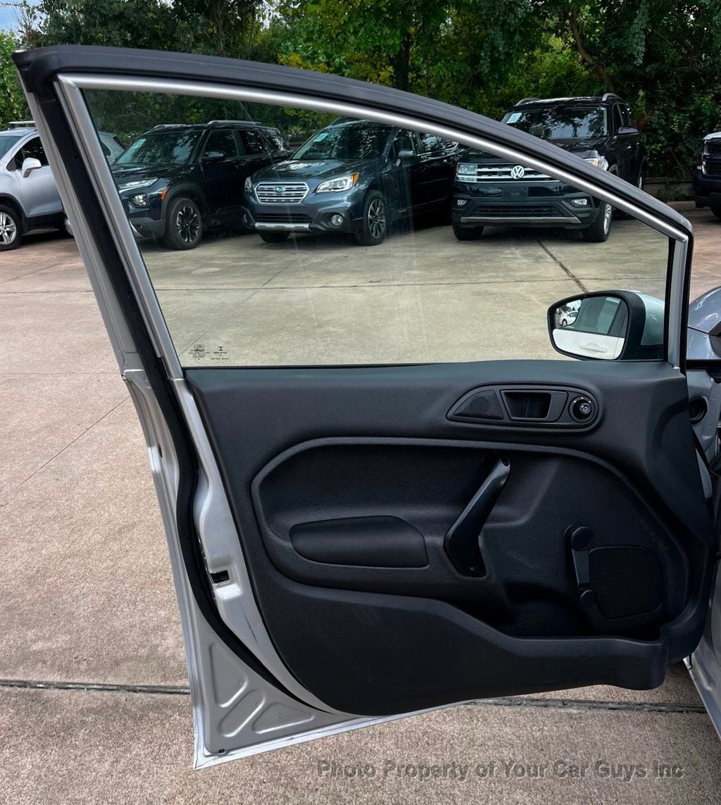 Used 2016 Ford Fiesta S FWD image 23