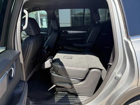 Used 2026 Buick Enclave Preferred FWD image 13
