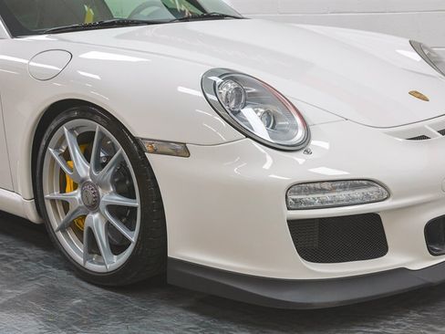 Used 2010 Porsche 911 GT3 RWD image 39