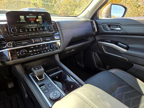 Certified 2024 Nissan Pathfinder Platinum w/ Cargo Package image 15