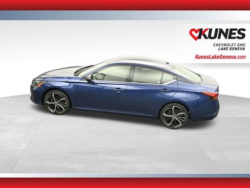 Used 2024 Nissan Altima 2.5 SR image 37