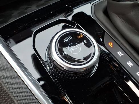 New 2026 GMC Canyon Elevation image 17