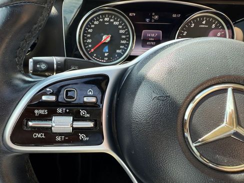 Used 2019 Mercedes-Benz E 300 4MATIC image 27