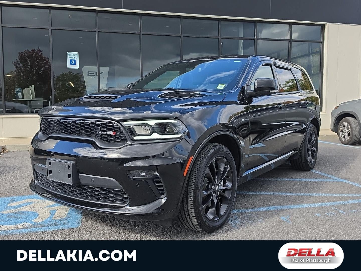 Used 2022 Dodge Durango R/T w/ Blacktop Package AWD/4WD image 1