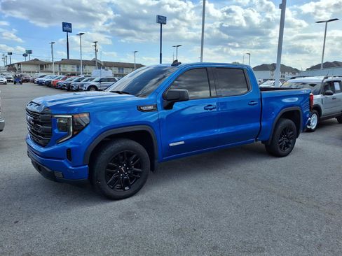 Used 2022 GMC Sierra 1500 Elevation w/ Preferred Package image 4