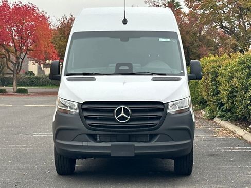 New 2026 Mercedes-Benz Sprinter 2500 image 8