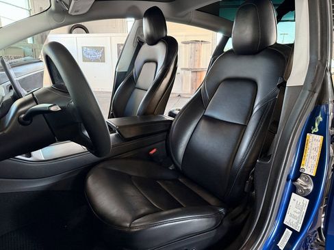 Used 2021 Tesla Model 3 Standard Range Plus image 17