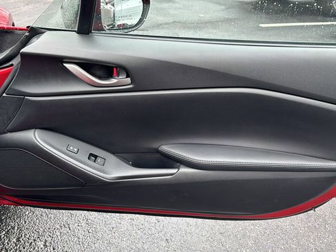 Used 2019 MAZDA MX-5 Miata Sport image 21