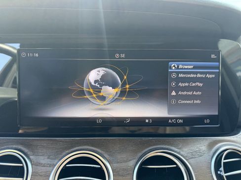 Used 2018 Mercedes-Benz E 300 4MATIC image 18