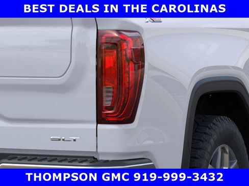 New 2026 GMC Sierra 1500 SLT w/ SLT Premium Plus Package AWD/4WD image 11