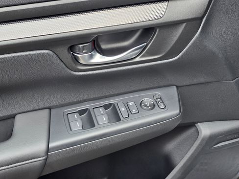 Certified 2025 Honda CR-V LX image 22