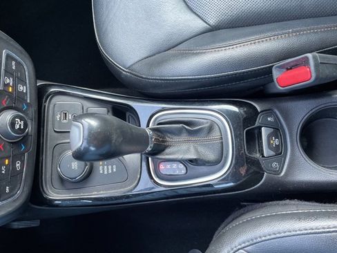 Used 2020 Jeep Compass Limited image 42