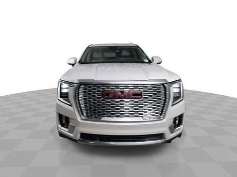 Used 2024 GMC Yukon Denali w/ Max Trailering Package image 3
