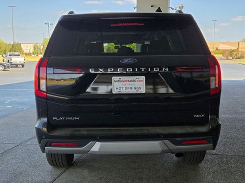Used 2025 Ford Expedition Max Platinum AWD/4WD image 4