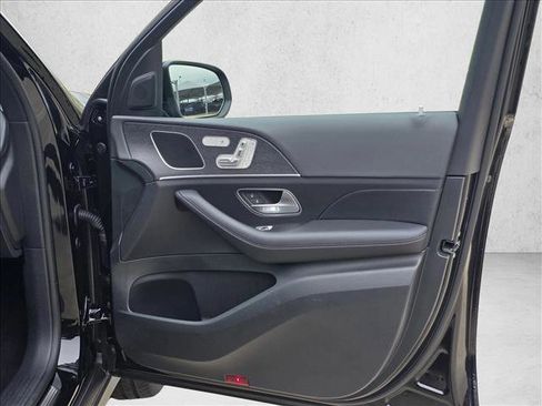 Used 2025 Mercedes-Benz GLE 350 4MATIC image 7