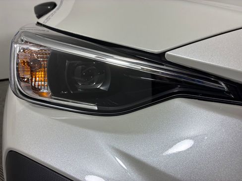 Used 2024 Subaru Crosstrek 2.0i Premium AWD/4WD image 2