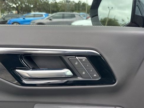 New 2026 Chevrolet Tahoe Premier image 8