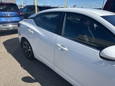 Used 2025 Nissan Sentra SV w/ All-Weather Package FWD image 22