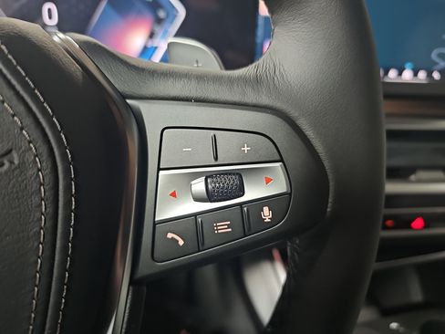 New 2026 BMW X5 sDrive40i w/ Climate Comfort Package image 18