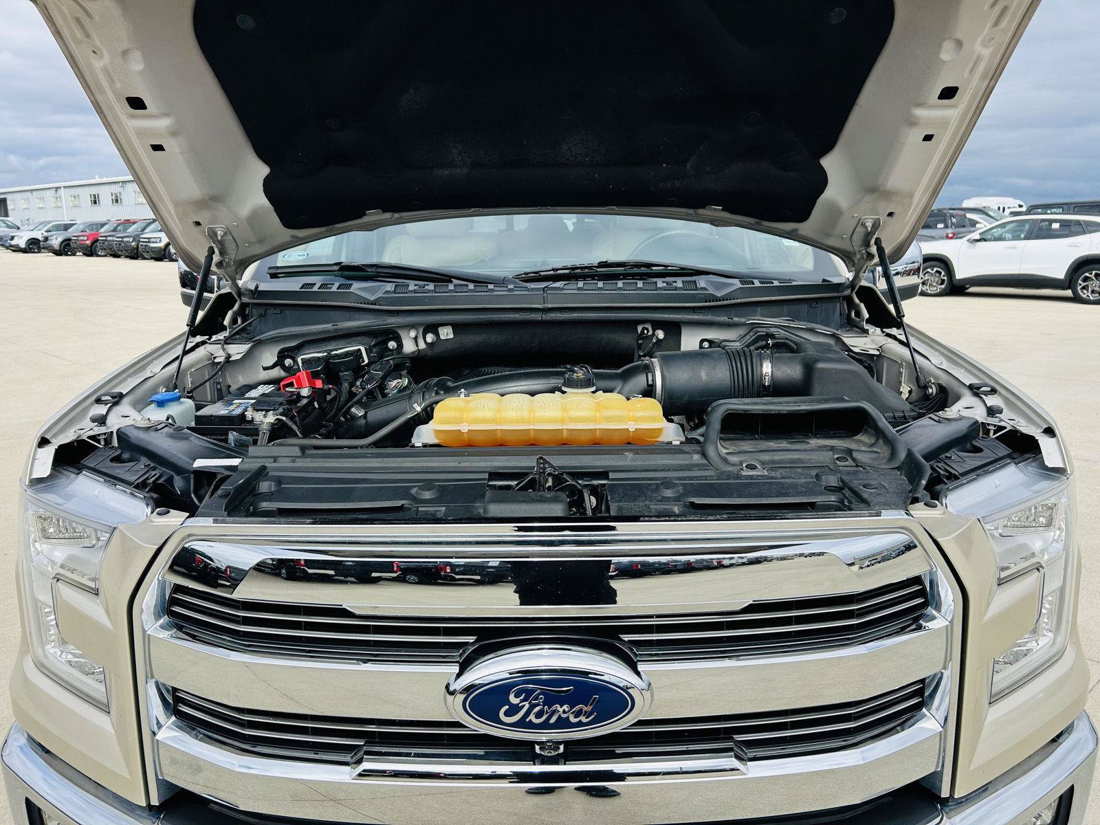 Used 2017 Ford F150 Lariat w/ Equipment Group 502A Luxury AWD/4WD image 43