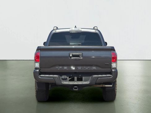 Used 2021 Toyota Tacoma TRD Off-Road w/ Technology Package AWD/4WD image 5