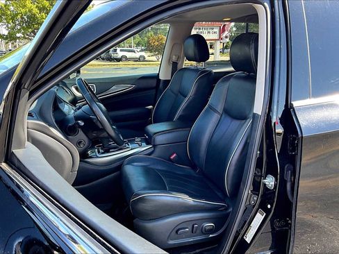 Used 2019 INFINITI QX60 Luxe w/ Essential Package image 7
