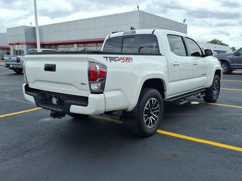 Certified 2021 Toyota Tacoma TRD Sport AWD/4WD image 25