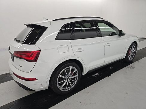 Used 2024 Audi Q5 e Premium Plus w/ Premium Plus Package AWD/4WD image 3