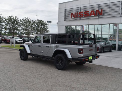 Used 2021 Jeep Gladiator Mojave w/ LED Lighting Group AWD/4WD image 9