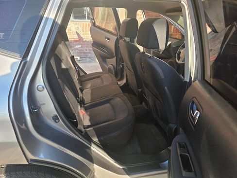 Used 2015 Nissan Rogue S w/ Convenience Package image 12