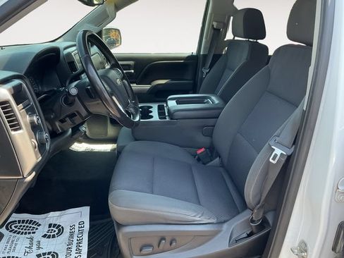 Used 2018 Chevrolet Silverado 1500 LT w/ LT Eassist Package AWD/4WD image 10