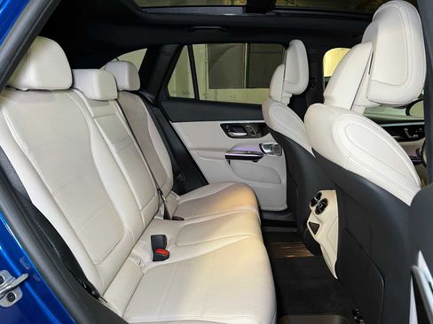 Certified 2025 Mercedes-Benz GLC 300 4MATIC image 14