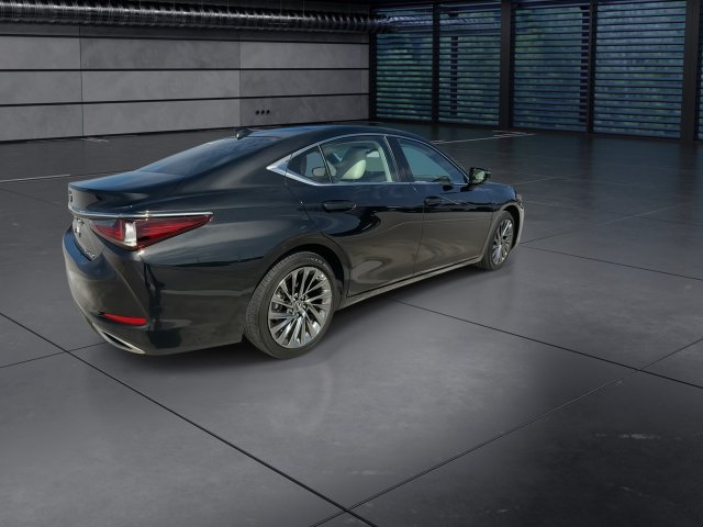 Certified 2025 Lexus ES 350 w/ Technology Package FWD image 8