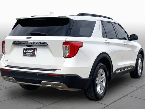 Used 2022 Ford Explorer XLT w/ Equipment Group 202A RWD image 12