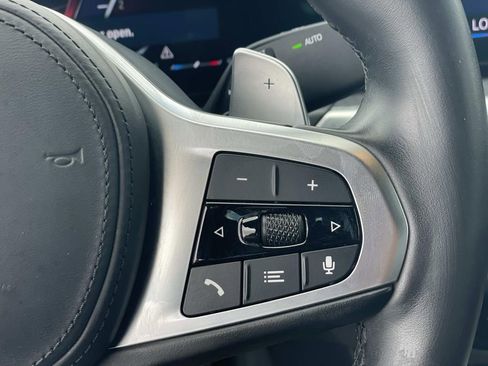 Used 2023 BMW 330i Sedan w/ M Sport Package image 23