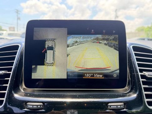 Used 2017 Mercedes-Benz GLS 450 4MATIC image 22