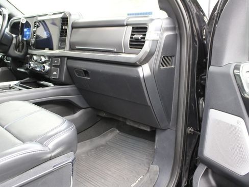 Used 2025 Ford F450 Platinum AWD/4WD image 45
