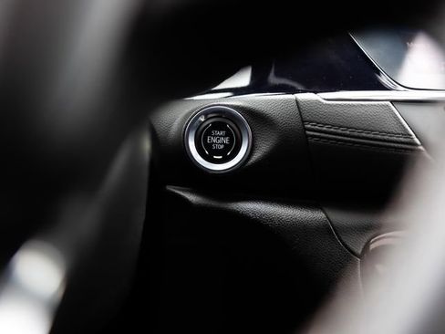 Used 2023 Buick Encore GX Essence w/ Experience Buick Package image 17