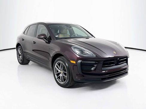 Certified 2026 Porsche Macan AWD/4WD image 7