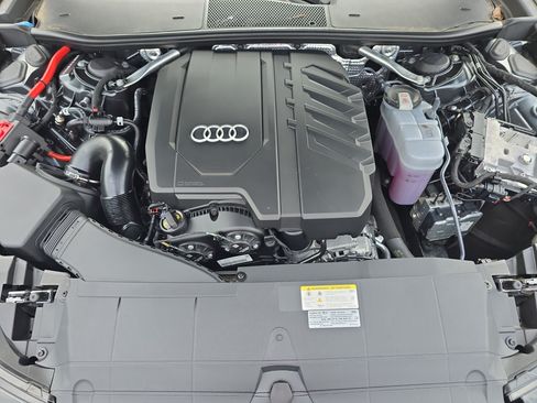 Used 2025 Audi A6 Premium Plus w/ Premium Plus Package AWD/4WD image 31
