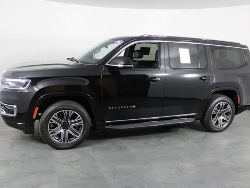 Used 2024 Jeep Wagoneer 2WD w/ Premium Group I image 13