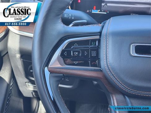 Used 2025 Jeep Grand Cherokee L Summit w/ Advanced Protech Group IV image 26