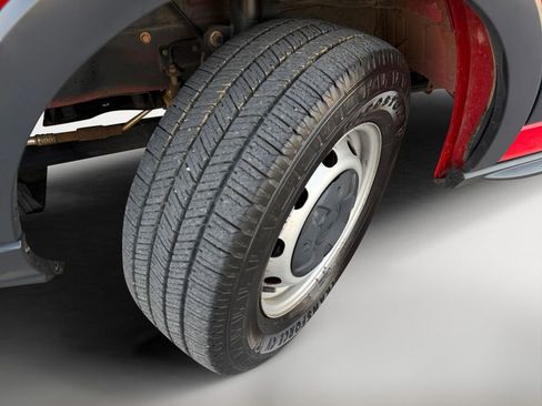 Used 2018 Ford Transit 350 XL image 10