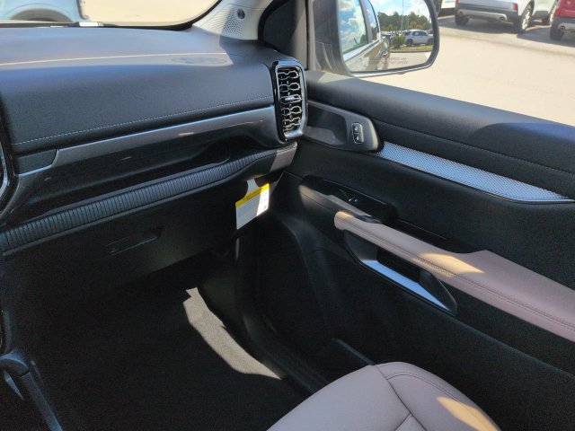 New 2026 Ford Ranger Lariat w/ FX4 Off-Road Package AWD/4WD image 17