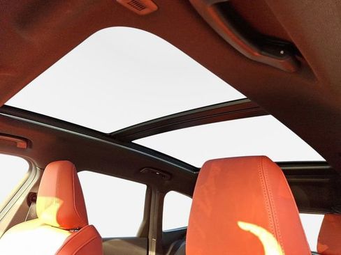 Certified 2025 BMW X1 xDrive28i w/ Convenience Package image 16