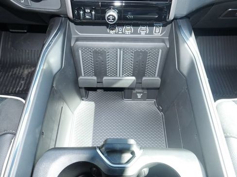 New 2026 RAM 1500 Laramie AWD/4WD image 21
