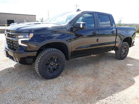 New 2026 Chevrolet Silverado 1500 ZR2 w/ Dark Appearance Package AWD/4WD image 10
