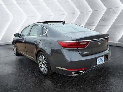 Used 2018 Kia Cadenza Technology FWD image 3