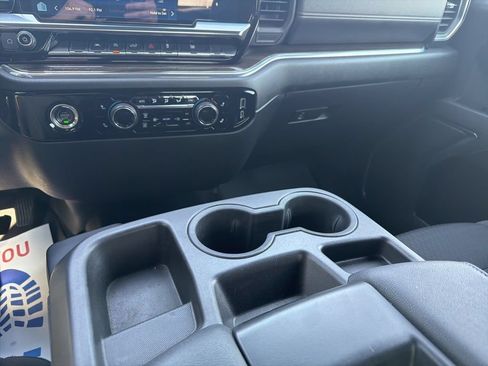 Used 2023 Chevrolet Silverado 1500 LT AWD/4WD image 20