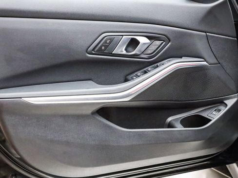 Certified 2025 BMW 330i xDrive Sedan image 20